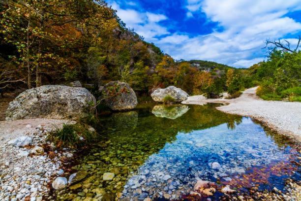 River Access W Hot Tub, Grill, Wifi, & Fire Pit! Lost City Extérieur photo