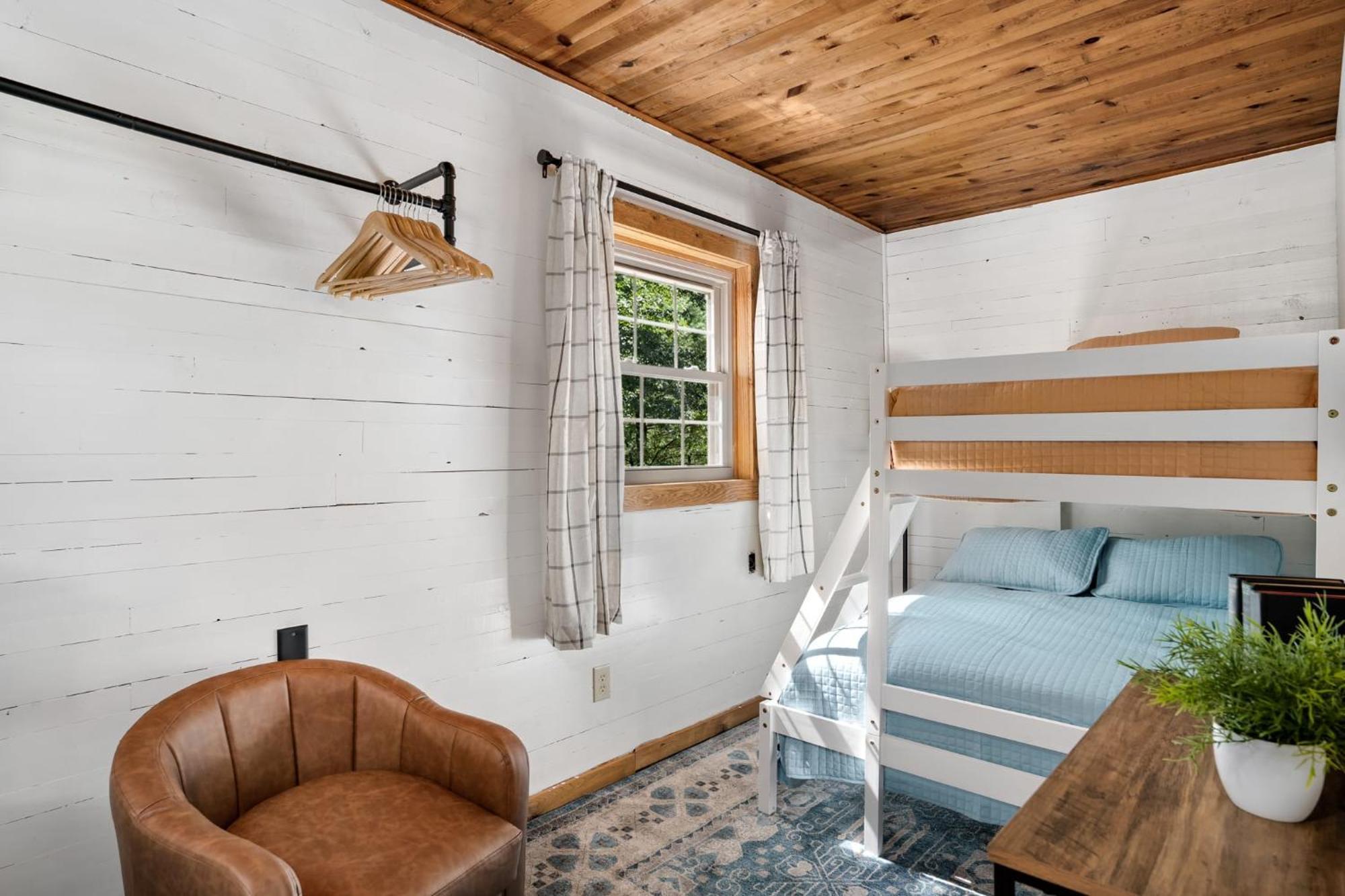 River Access W Hot Tub, Grill, Wifi, & Fire Pit! Lost City Extérieur photo