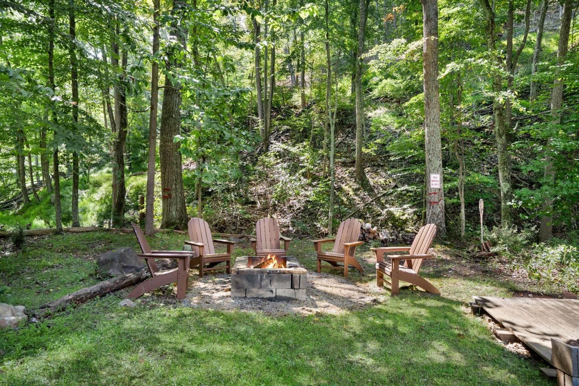 River Access W Hot Tub, Grill, Wifi, & Fire Pit! Lost City Extérieur photo